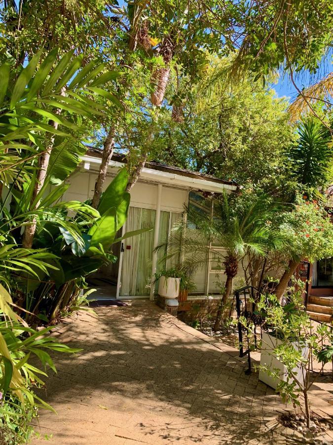 The Little Hideaway Guesthouse Stellenbosch Exterior foto